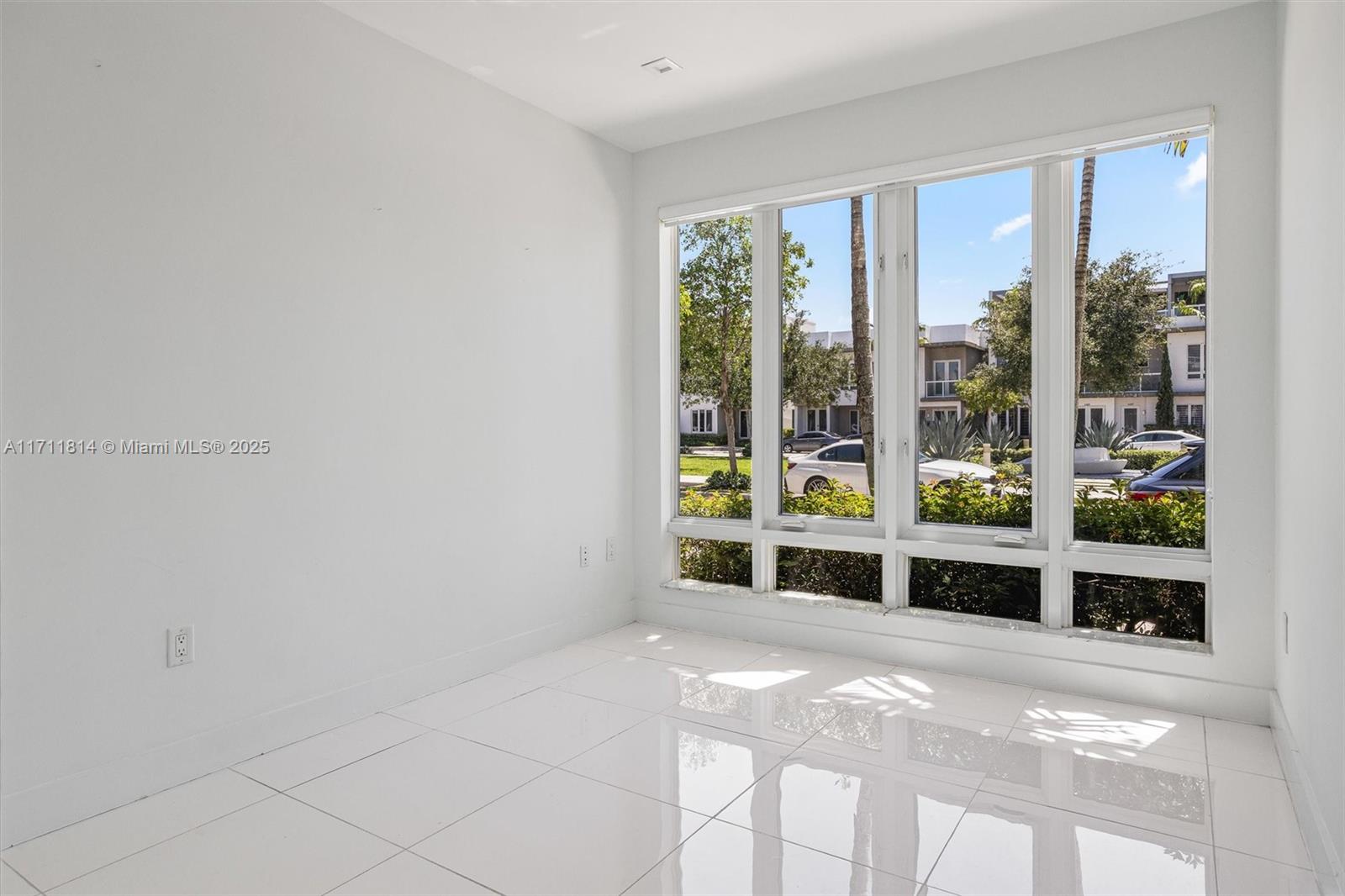 LANDMARK AT DORAL - Residential