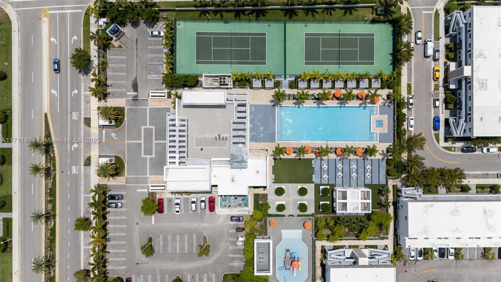 LANDMARK AT DORAL - Residential