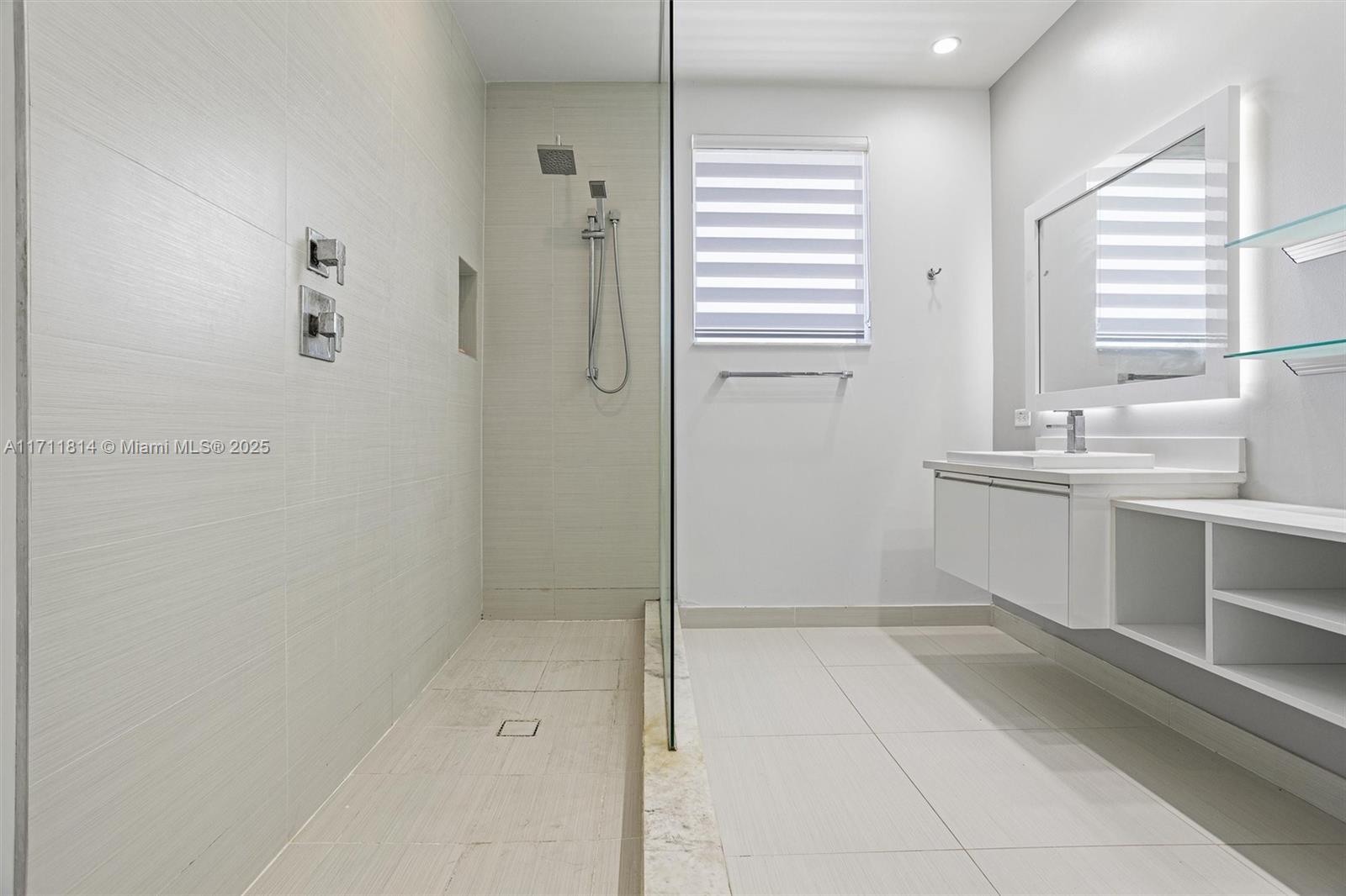 LANDMARK AT DORAL - Residential