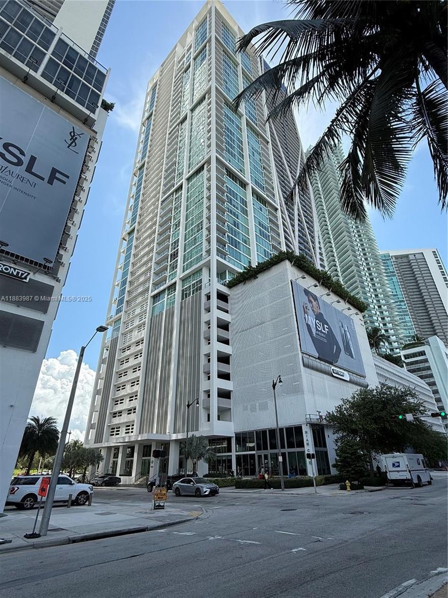 Nestled in the heart of downtown Miami , Ten Museum Park offers an extraordinary Downtown Miami living experience.  This luxurious condo boasts 1 bed /1.5 bathrooms with breathtaking views of downtown Miami and bay from its balcony.  TMP is a 50 story crystallic structure designed by architect Chad Oppenheim. TMP is located just minutes away from Edgewater, Midtown, Design District, South Beach, and Miami Airport. TMP provides residents with convenient access to the city's finest attractions including the Arsht Center. PAMM and Frost Museum. With its Class A building status, an array of excellent amenities. TMP is an enticing opportunity for those seeking the ultimate Miami lifestyle. The unit offers one parking space, accessible via valet service only.