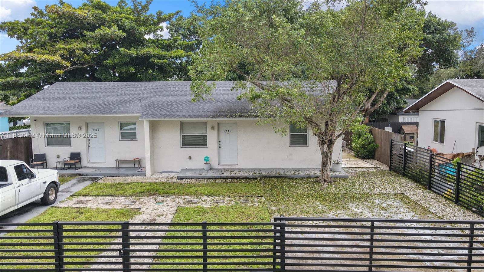 CRESCENT HEIGHTS - Residential Lease