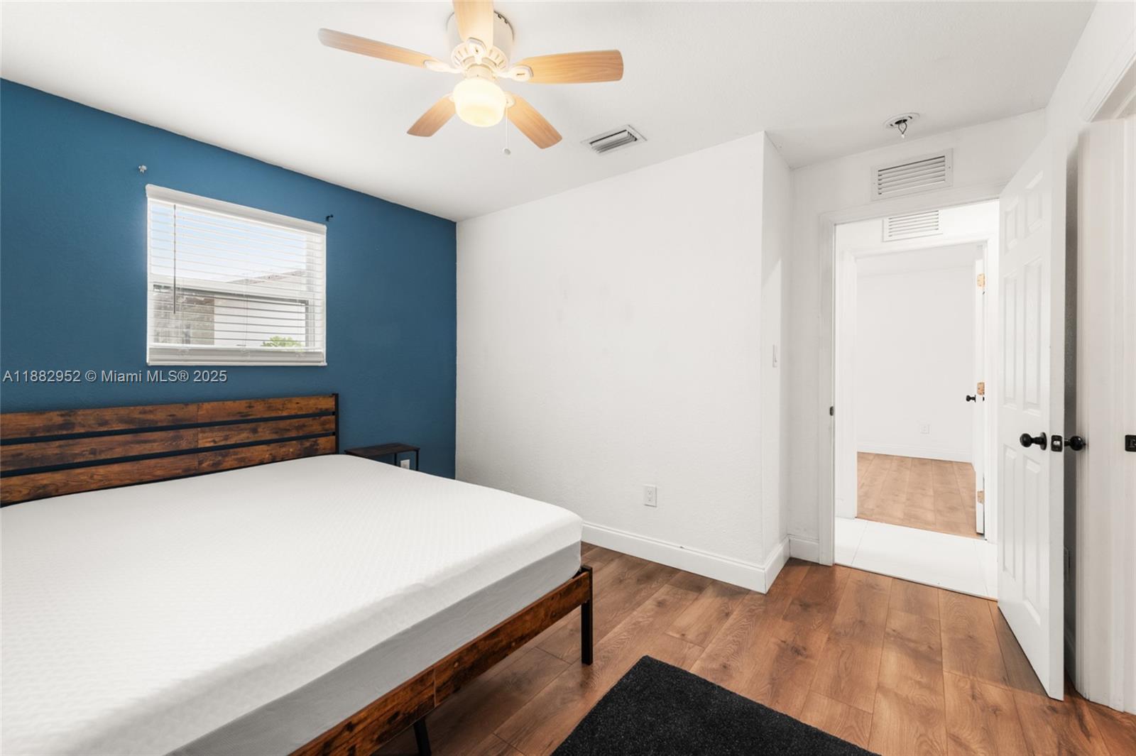CRESCENT HEIGHTS - Residential Lease