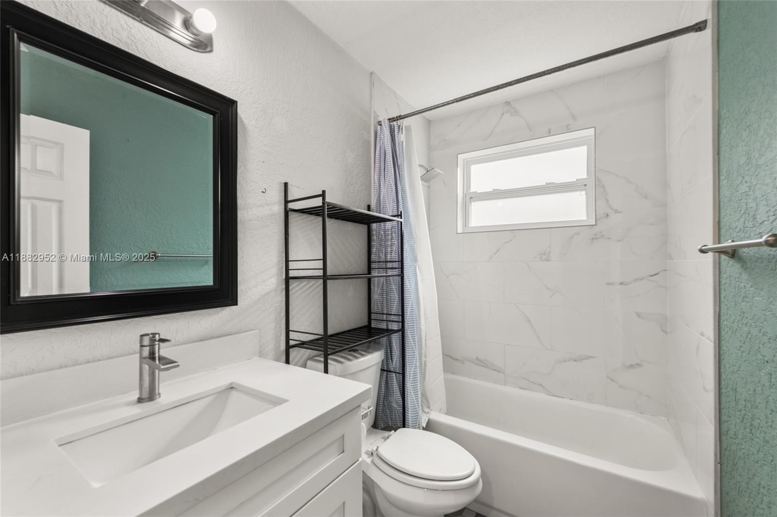 CRESCENT HEIGHTS - Residential Lease