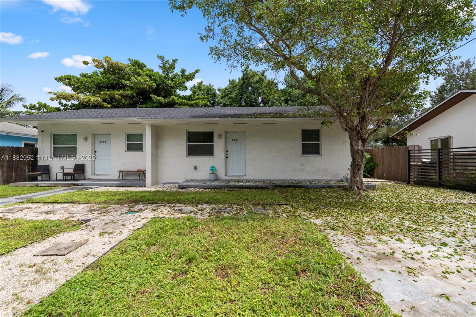 CRESCENT HEIGHTS - Residential Lease