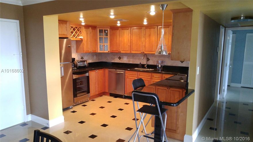 JUST REDUCED! Beautiful updated 2/2 with magnificent westerly views, intracoastal, boat action and gorgeous sunsets.
Large balcony to have your early morning coffee or a pleasant dinner on.
Condo is across the street from beach, walking distance to Hollywood Broadwalk, Margaritaville and great restaurants, 15 Mins to airport. This is a premier location for the seasonal renter, will rent for 4 to 6 Months. Electric and internet included.
Showings are easy, a must see, don't miss this one.