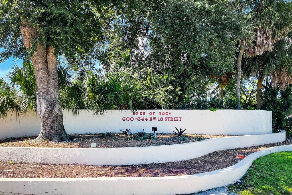 Photo of 606 NW 13th St #27, Boca Raton, FL 33486 (MLS # A11692503)