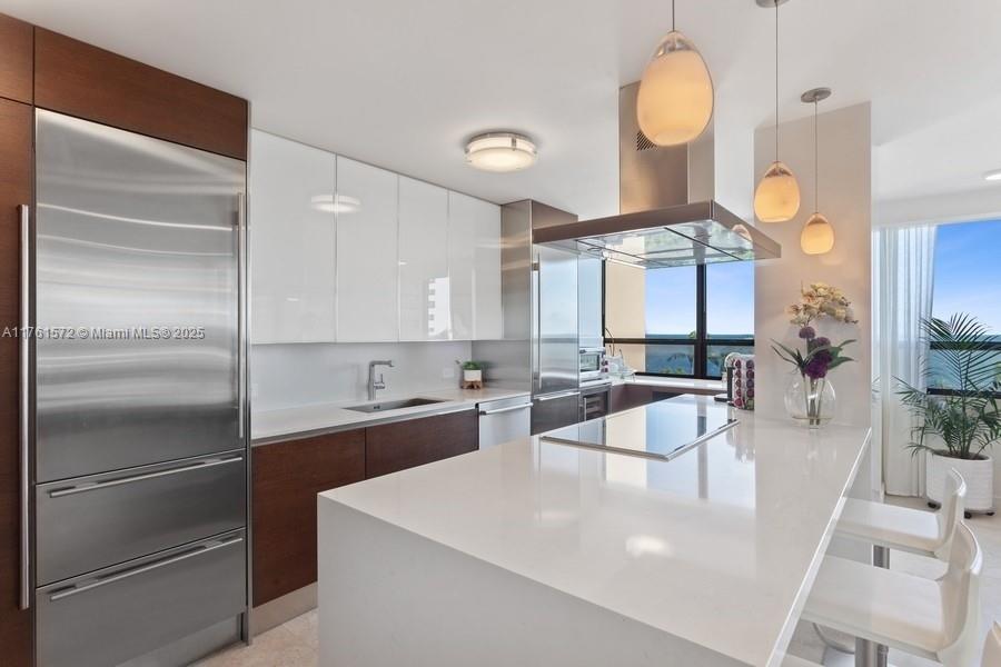 GROVE ISLE CONDOMINIUM - Residential