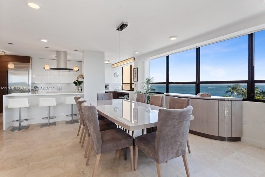 GROVE ISLE CONDOMINIUM - Residential