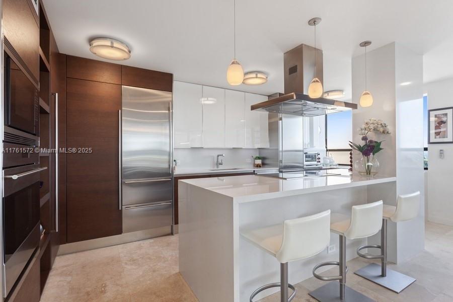 GROVE ISLE CONDOMINIUM - Residential