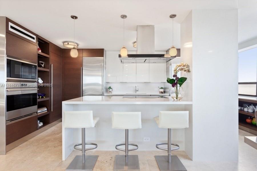 GROVE ISLE CONDOMINIUM - Residential