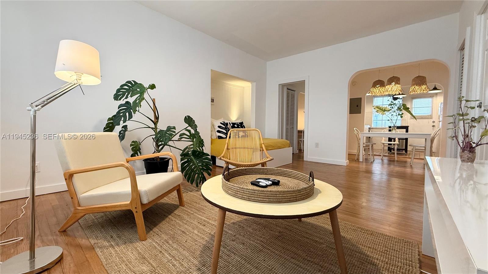 THE VINTAGE EAST CONDO - Residential