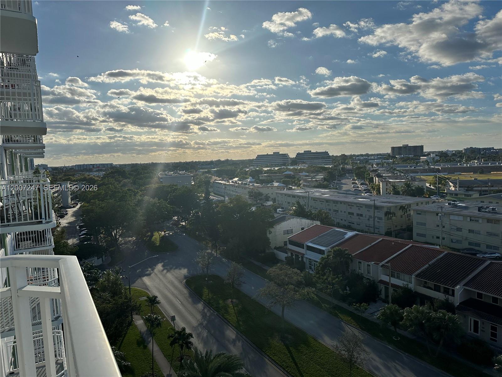 BAYVIEW TOWERS CONDO NORT - Residential