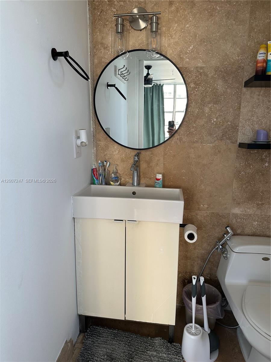 BAYVIEW TOWERS CONDO NORT - Residential