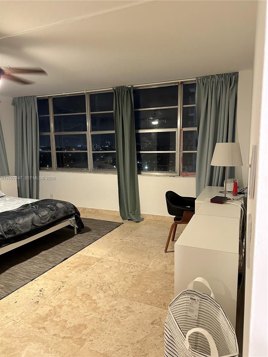 BAYVIEW TOWERS CONDO NORT - Residential