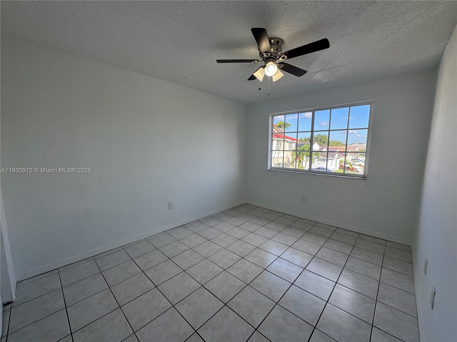 CHANTARELLE AT THE HAMMOC - Residential Lease