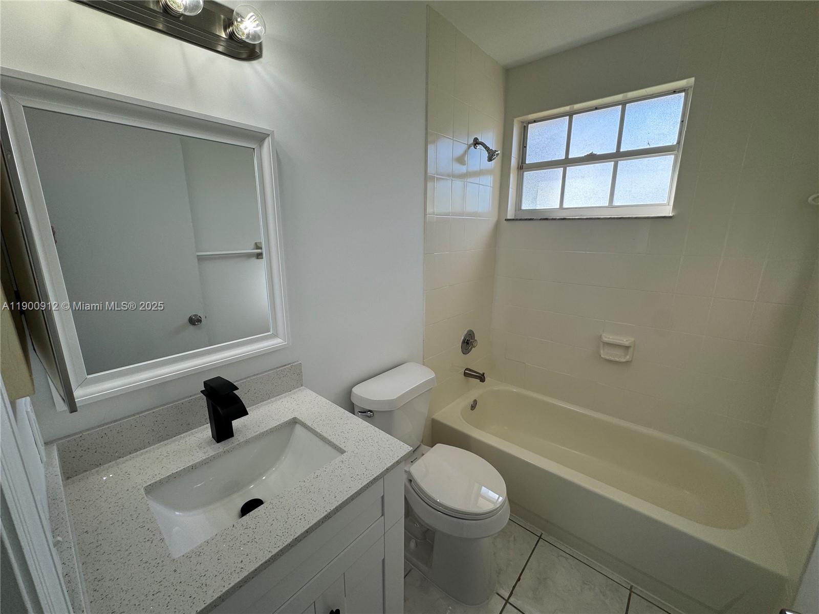 CHANTARELLE AT THE HAMMOC - Residential Lease