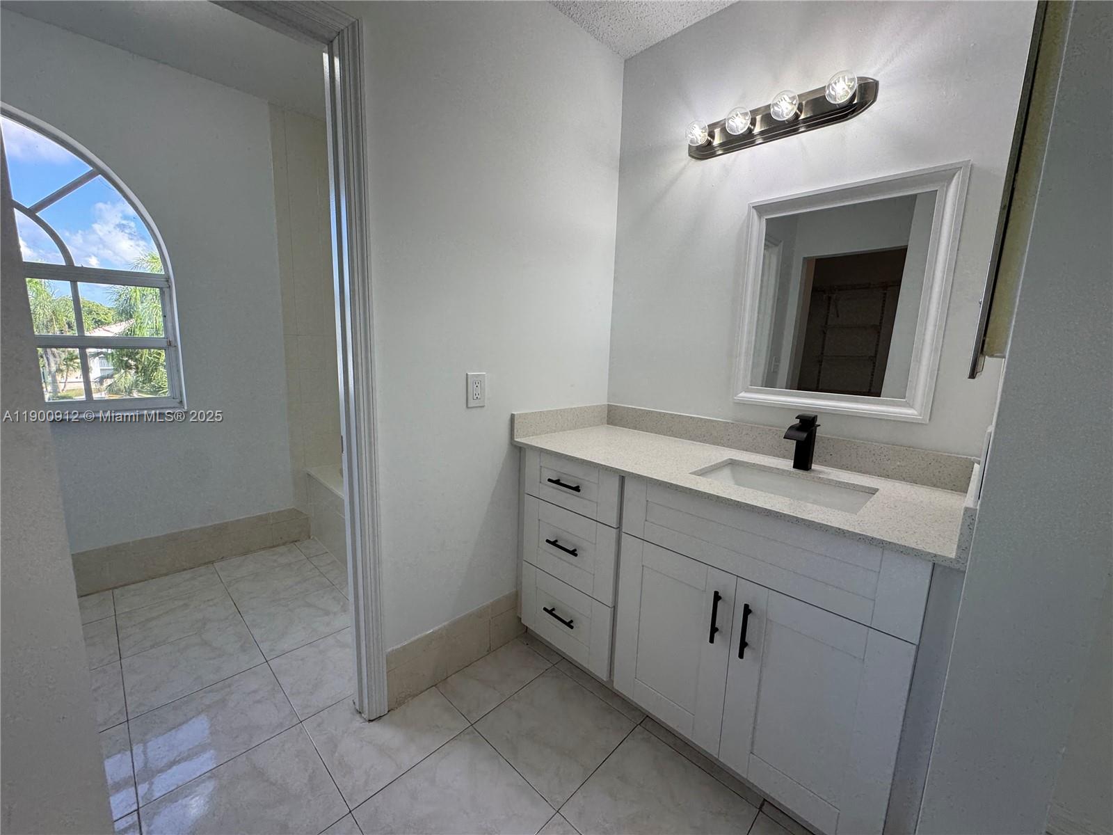 CHANTARELLE AT THE HAMMOC - Residential Lease