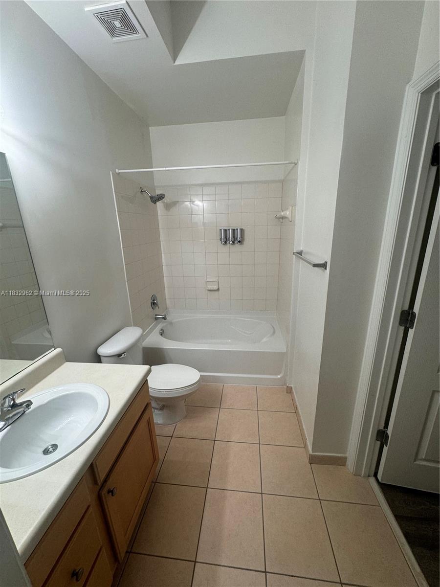6001 SW 70th St 150