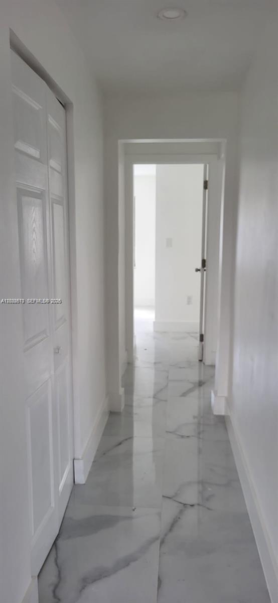 712 Hialeah Dr