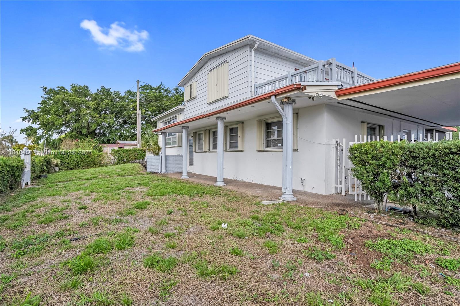 141 N Mcarthur Pkwy 1, Pembroke Pines, Miami-Dade County, Florida - 2 Bedrooms  
2 Bathrooms - 