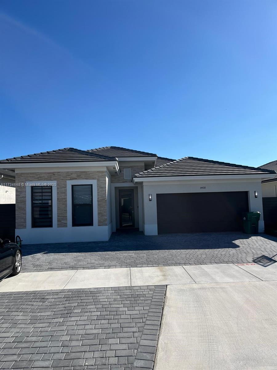 CENTURY PALMS EAST - Residential