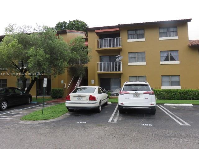 Beautiful 2 bedroom, 2 bathroom, 1st floor unit in desirable Kendall area. Unit features tile floors throughout, washer & dryer, updated kitchen & bathrooms in gated community with many amenities. Unit has 2 parking spaces plus guest parking. Available upon HOA Approval.