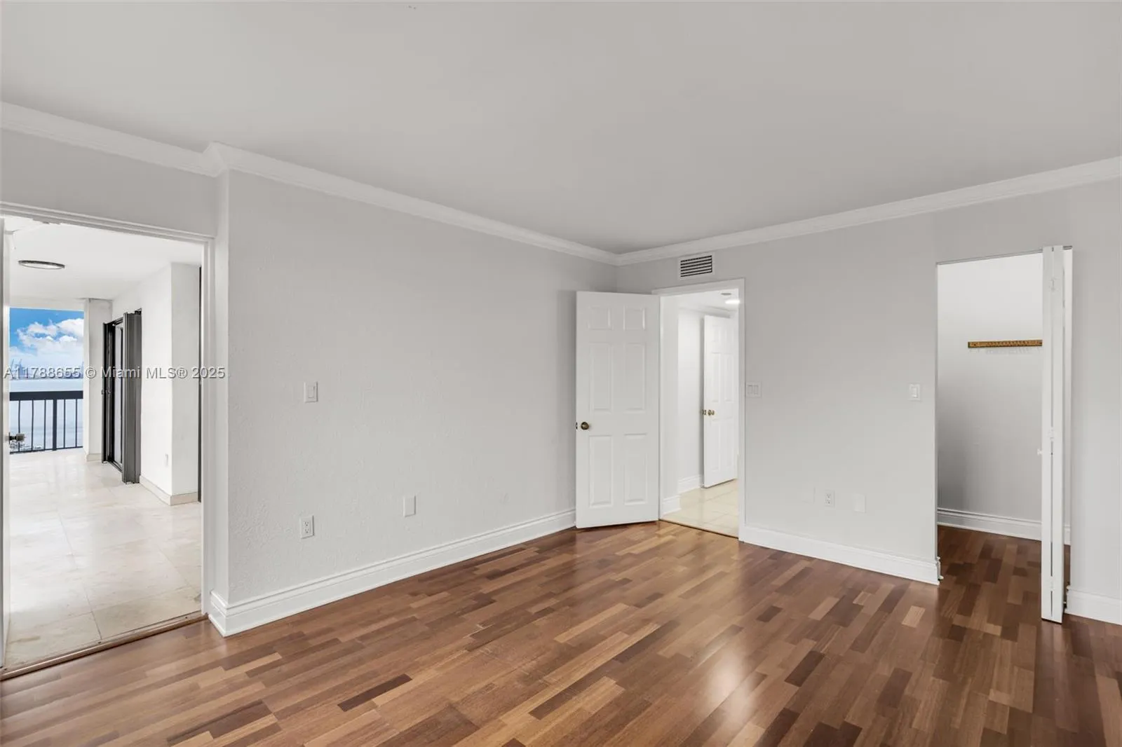 Miami, Florida 33129, United States, 2 Bedrooms Bedrooms, ,2 BathroomsBathrooms,Residential,Active,113808