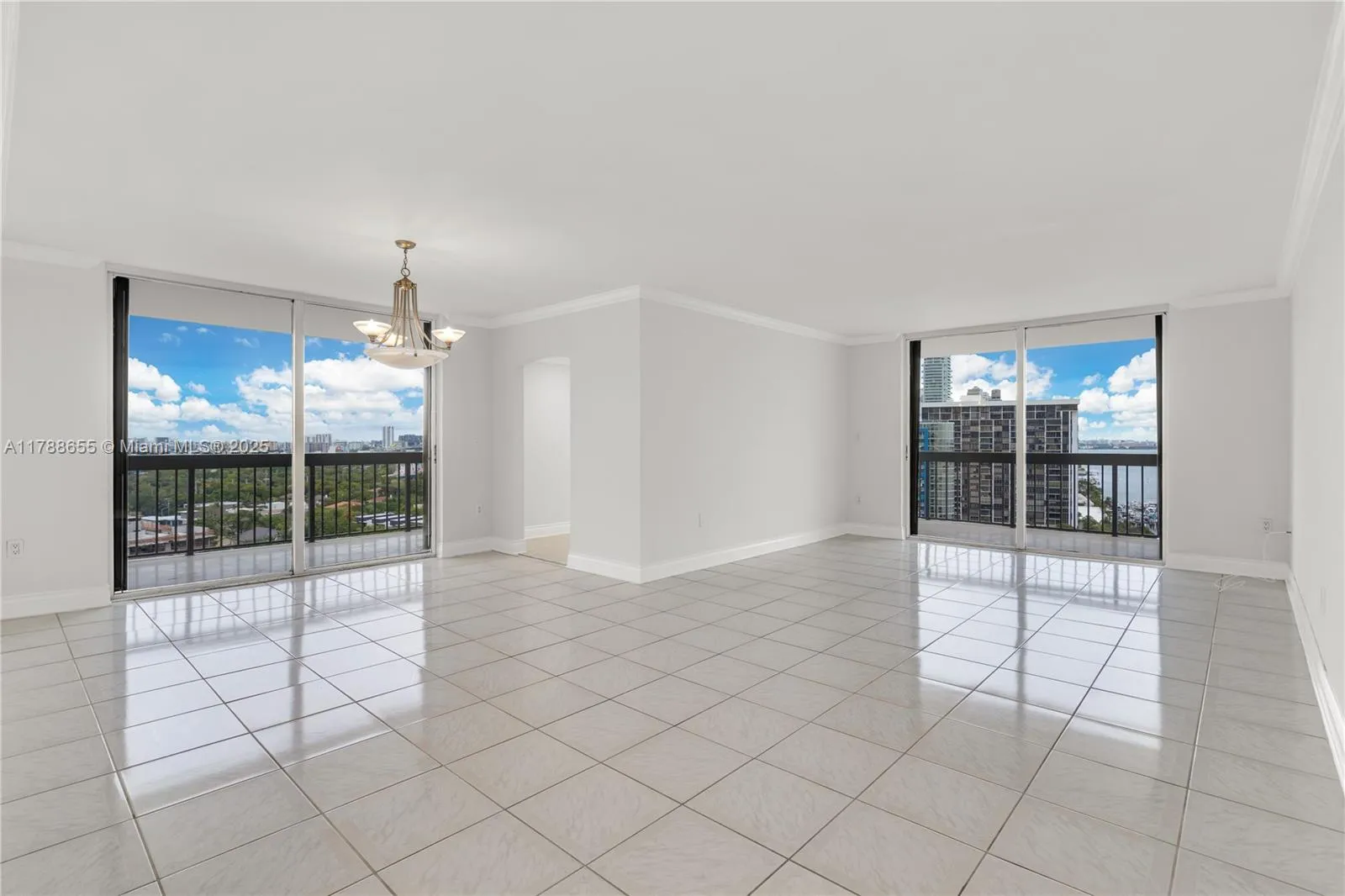 Miami, Florida 33129, United States, 2 Bedrooms Bedrooms, ,2 BathroomsBathrooms,Residential,Active,113808