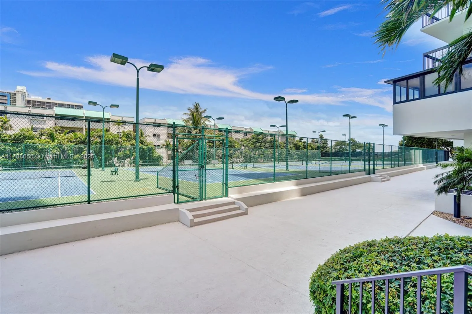 Miami, Florida 33129, United States, 2 Bedrooms Bedrooms, ,2 BathroomsBathrooms,Residential,Active,113808