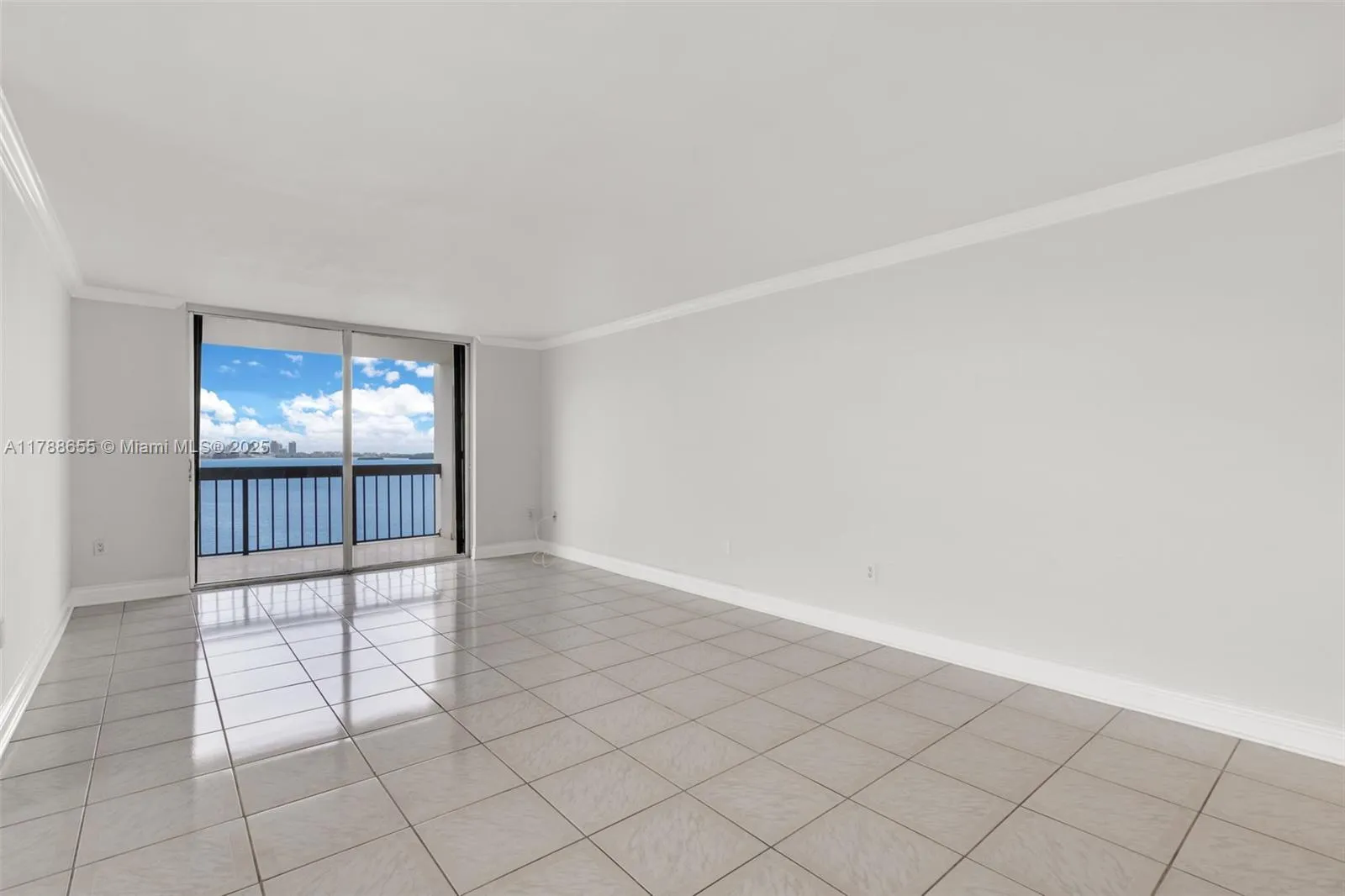 Miami, Florida 33129, United States, 2 Bedrooms Bedrooms, ,2 BathroomsBathrooms,Residential,Active,113808