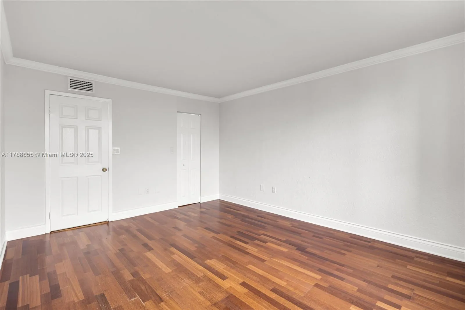 Miami, Florida 33129, United States, 2 Bedrooms Bedrooms, ,2 BathroomsBathrooms,Residential,Active,113808