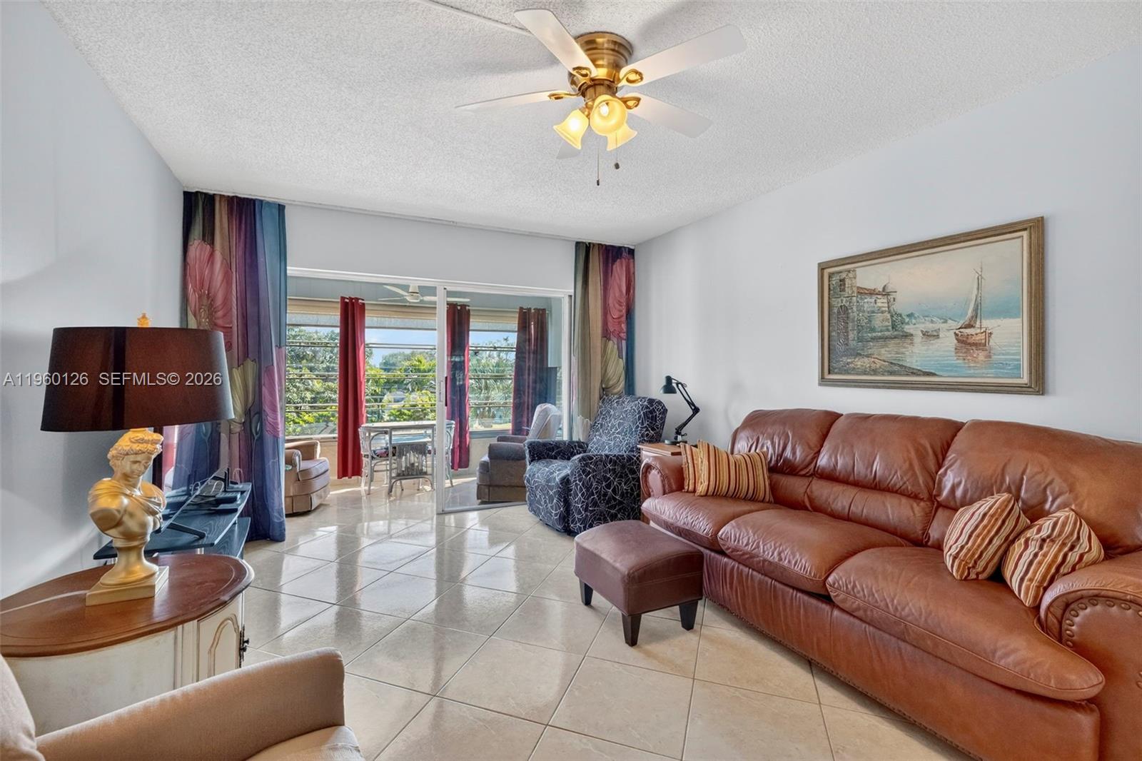 LAUDERDALE OAKS CONDO XV - Residential