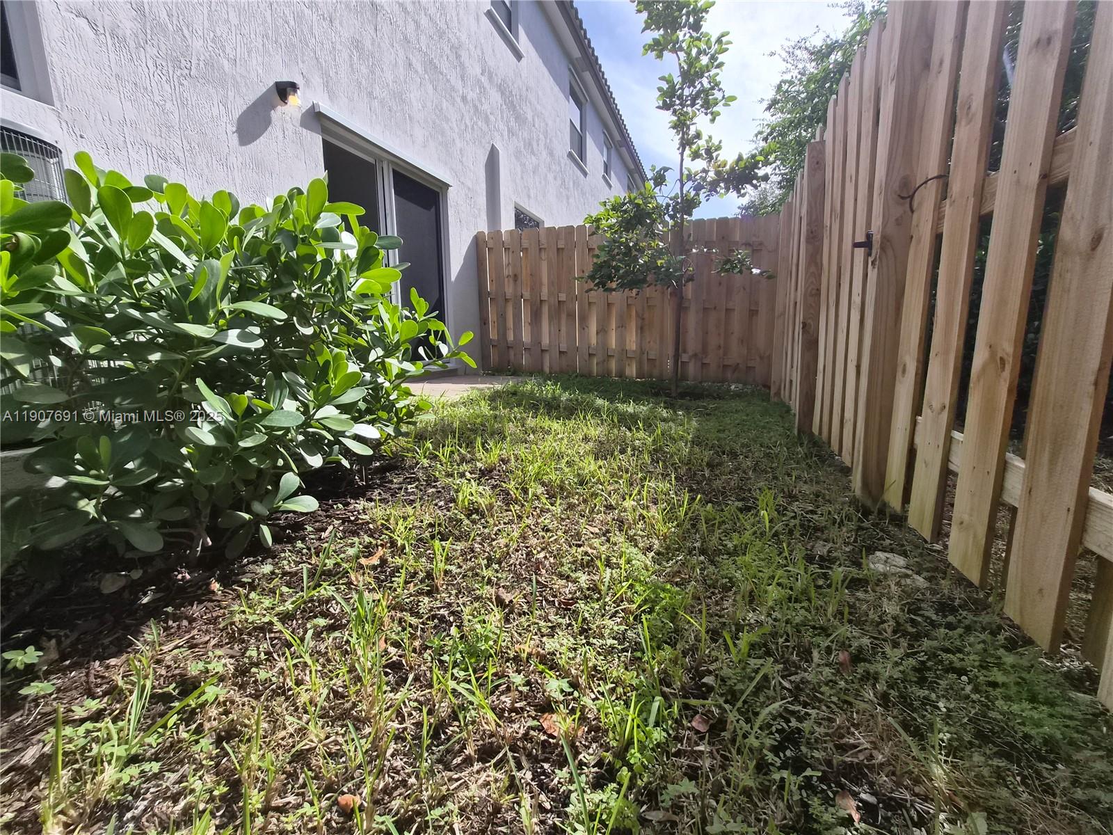 CALCUTTA FIRST ADDITION - Residential Lease