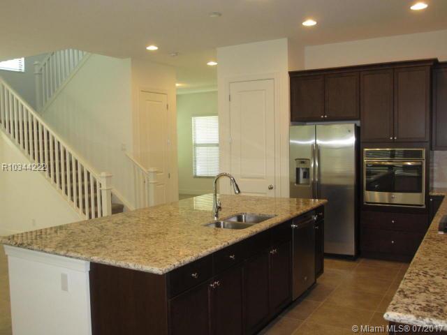 ALTON NEIGHBORHOOD 1 - Residential Lease