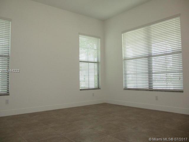 ALTON NEIGHBORHOOD 1 - Residential Lease