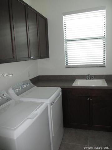 ALTON NEIGHBORHOOD 1 - Residential Lease