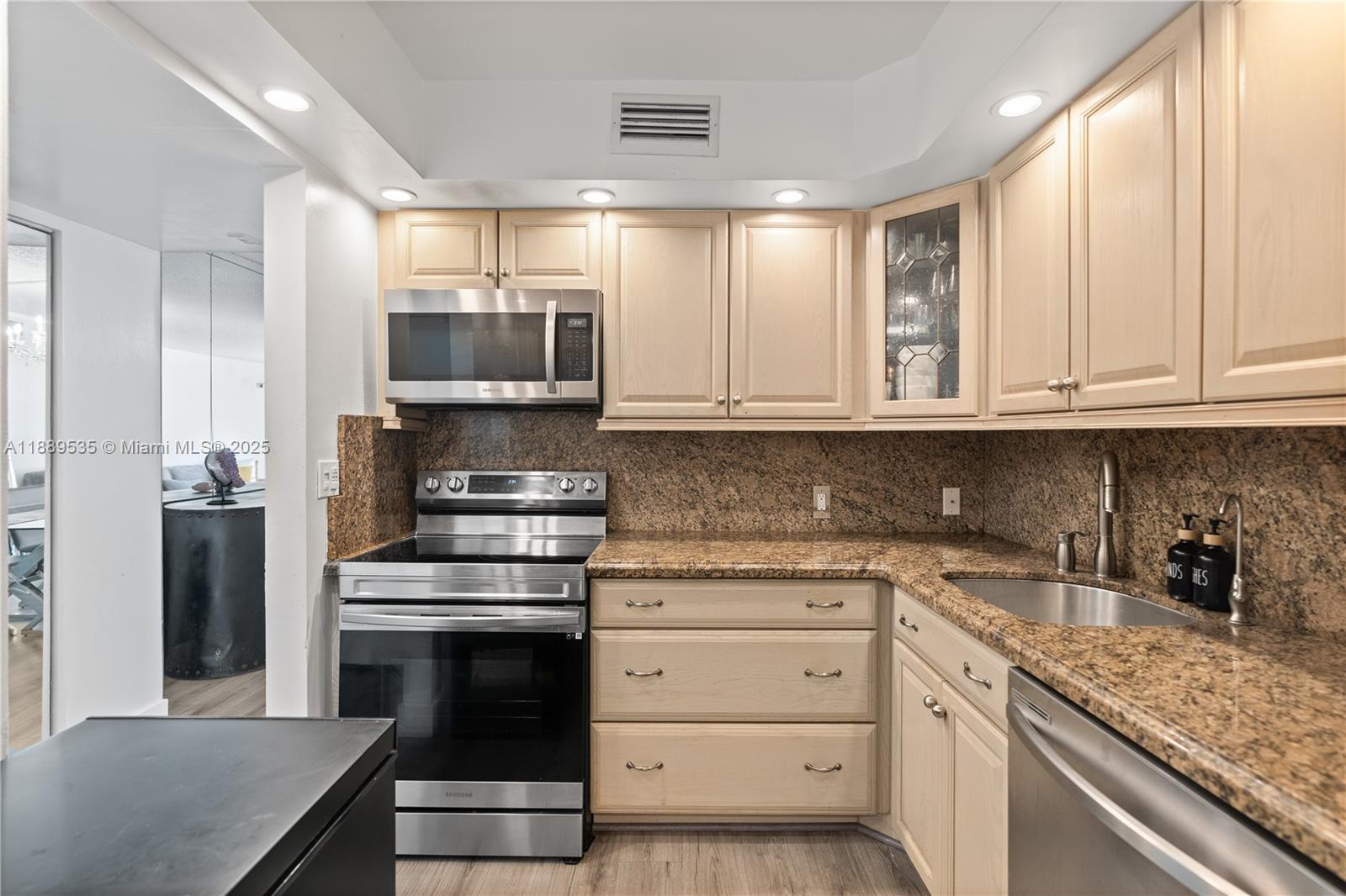CORONADO CONDO - TOWER II - Residential