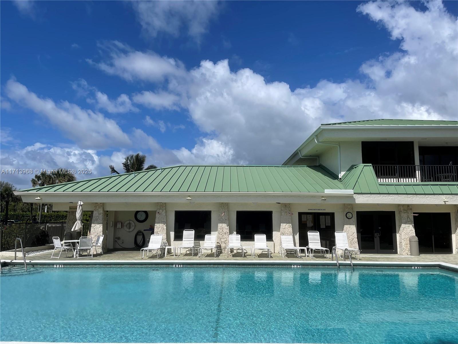 9940 S Ocean Dr 104