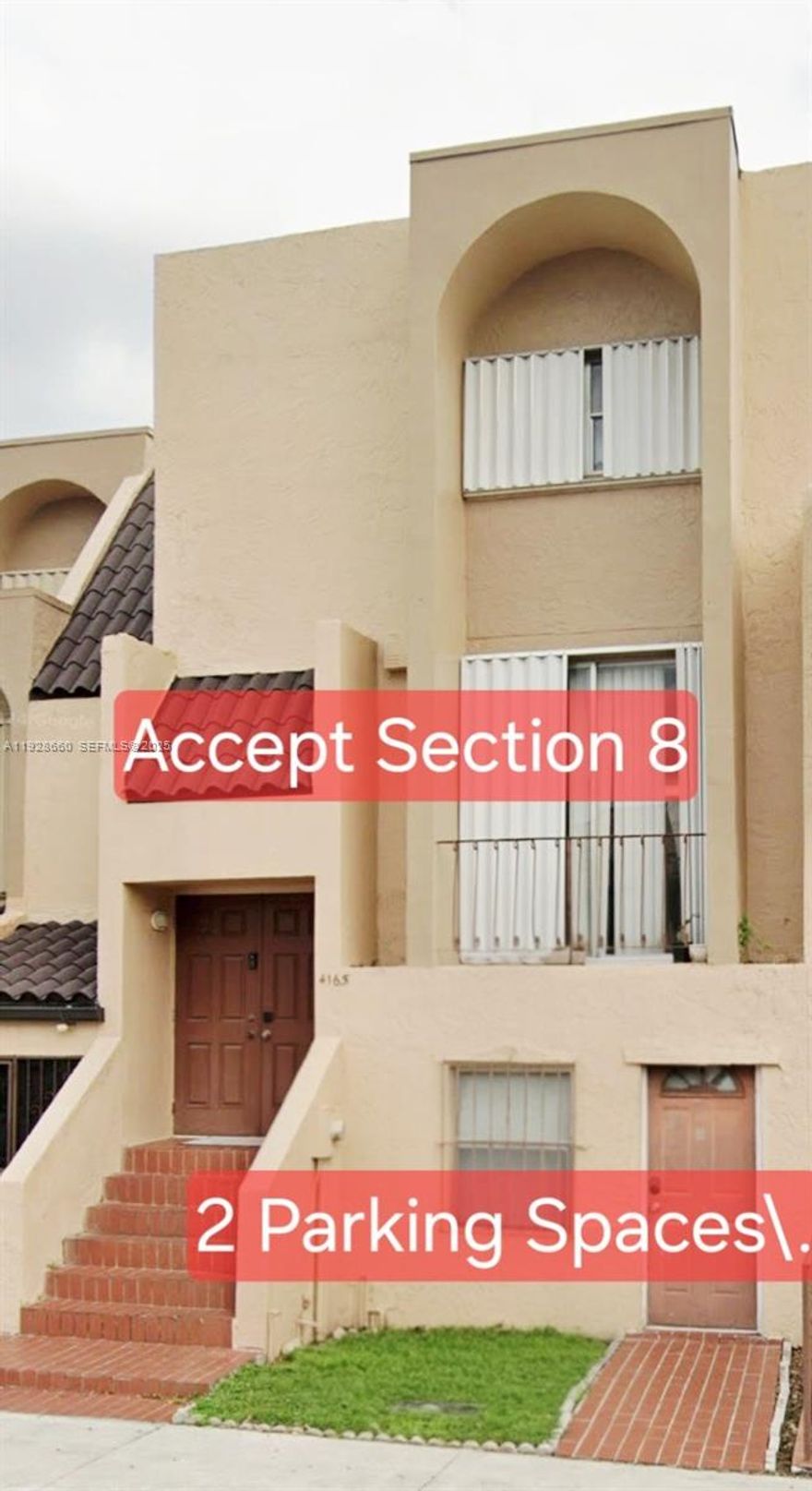 Spacious and versatile4-bedroom, 3,5-bath, e-story townhouse for rent in one of Hialeah's most convenient and in-demand areas. this property offers an exceptional layout ideal for families, roommates, or anyone seeking privacy and flexibility. The first floor features a fully independent entrance, perfect for in-laws, guests, or a private work-from home suite. Bright and comfortable living areas flow smoothly throughout the second and third floors, providing plenty of room for relaxing, entertaining, and everyday living.
Additional highlights include Two assigned parking spaces.