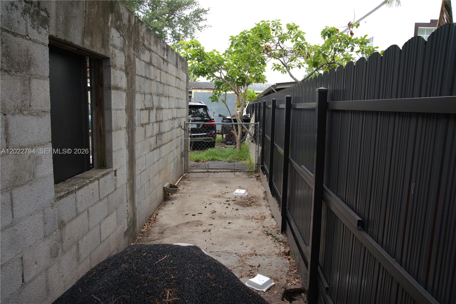 GRAPELAND HEIGHTS - Residential Income