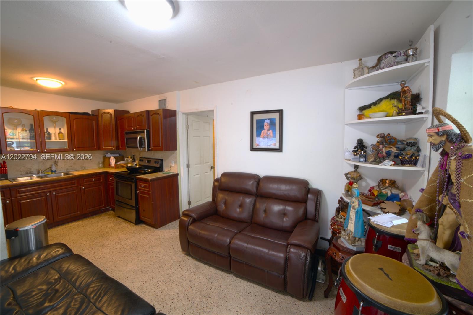 GRAPELAND HEIGHTS - Residential Income