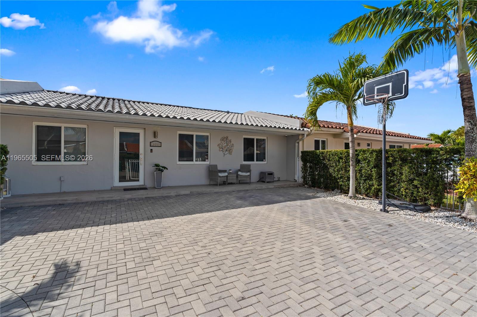 ROYALE GREEN TOWNHOUSE SE - Residential