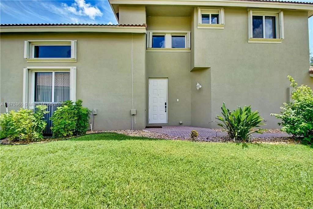 HERON BAY FOUR - Residential Lease