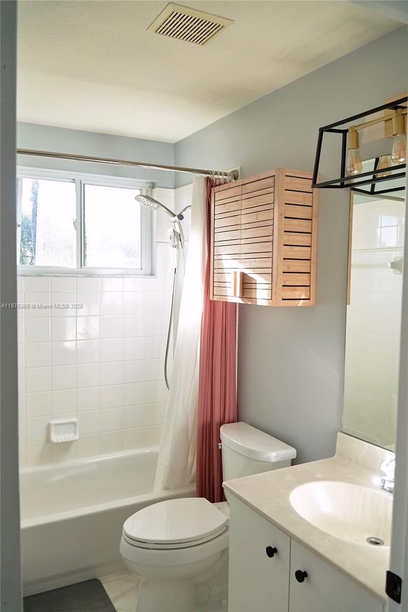 HERON BAY FOUR - Residential Lease