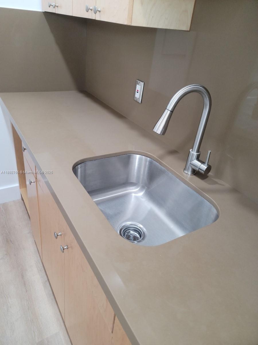 ALTOS DEL MAR NO 3 - Residential Lease
