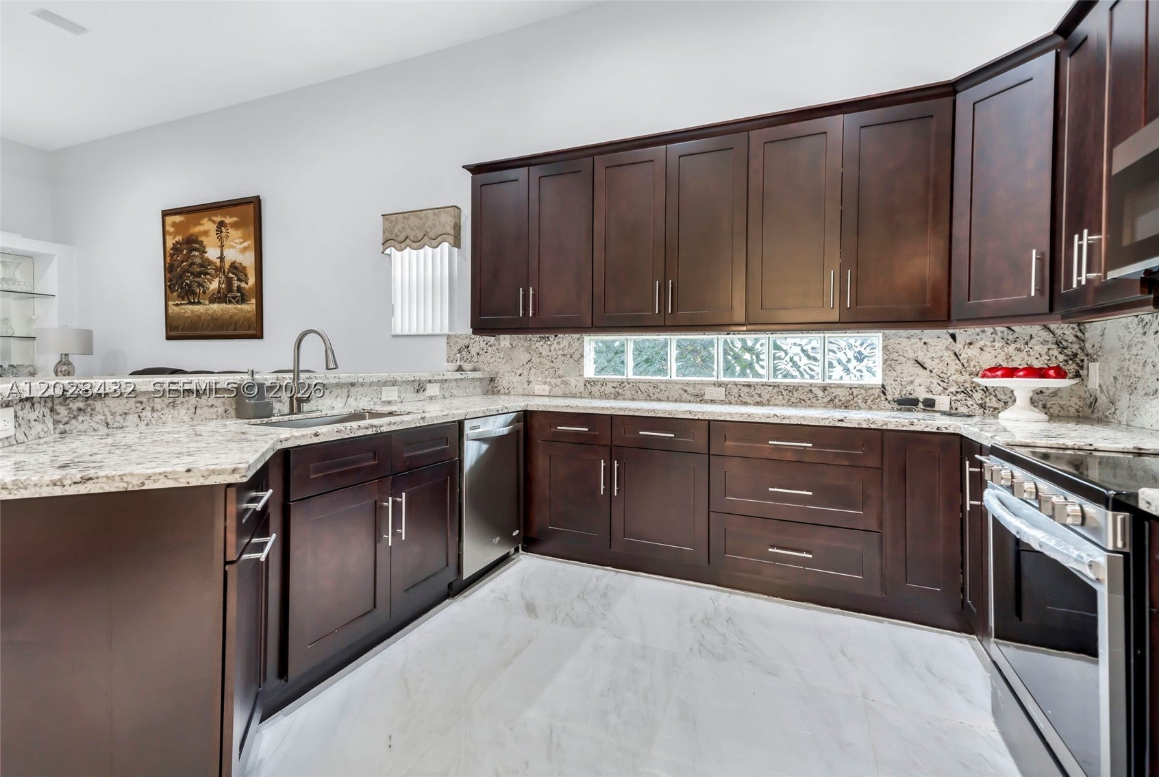 3852 Oak Ridge Cir
