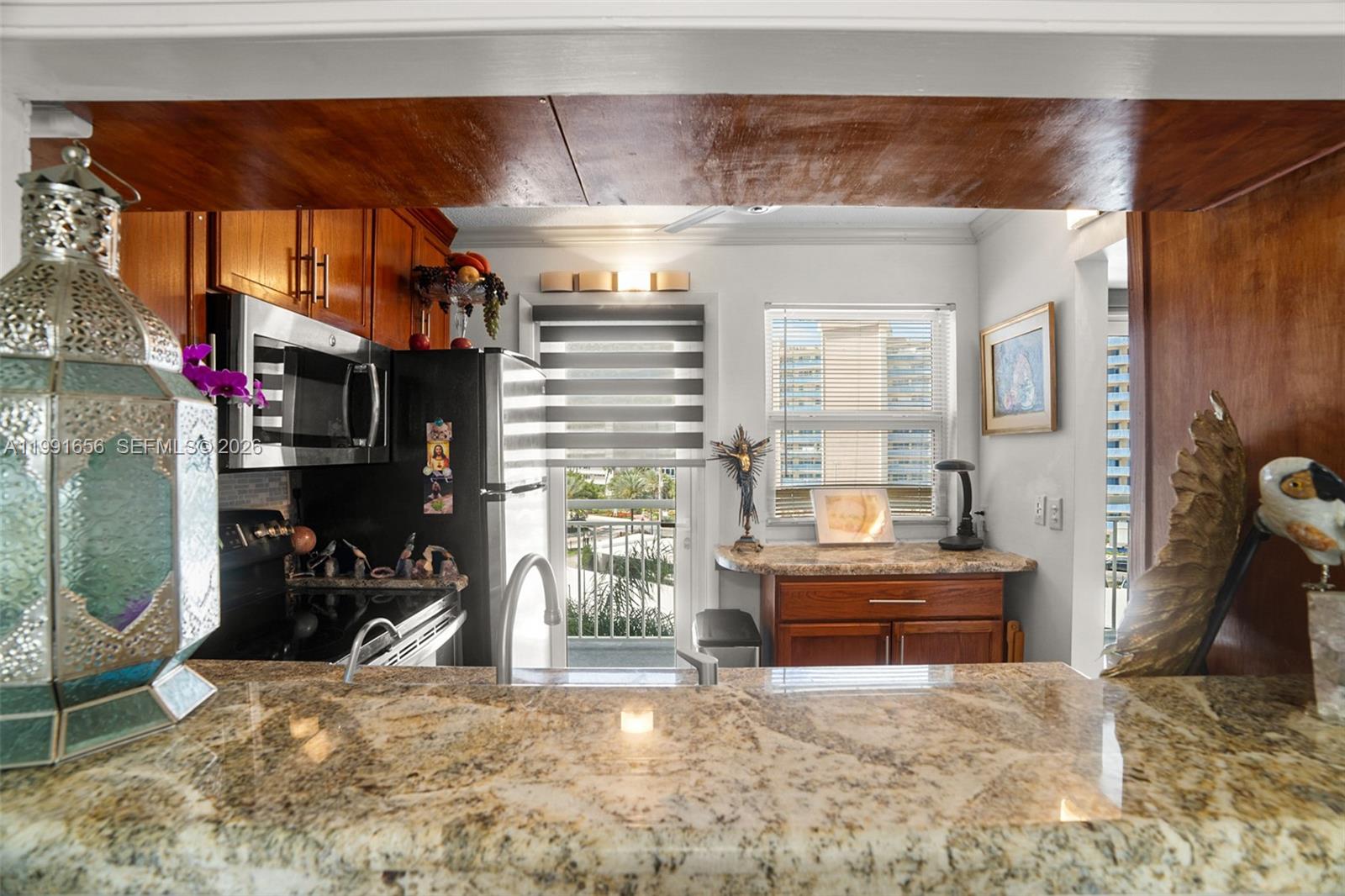 GRANADA HOUSE CONDOMINIUM - Residential