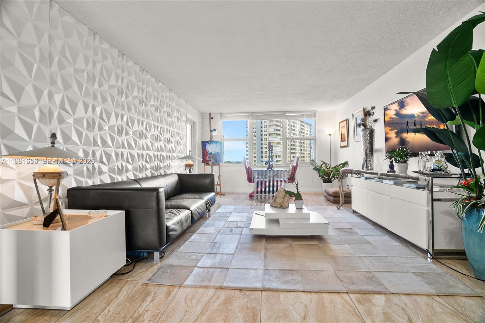 GRANADA HOUSE CONDOMINIUM - Residential