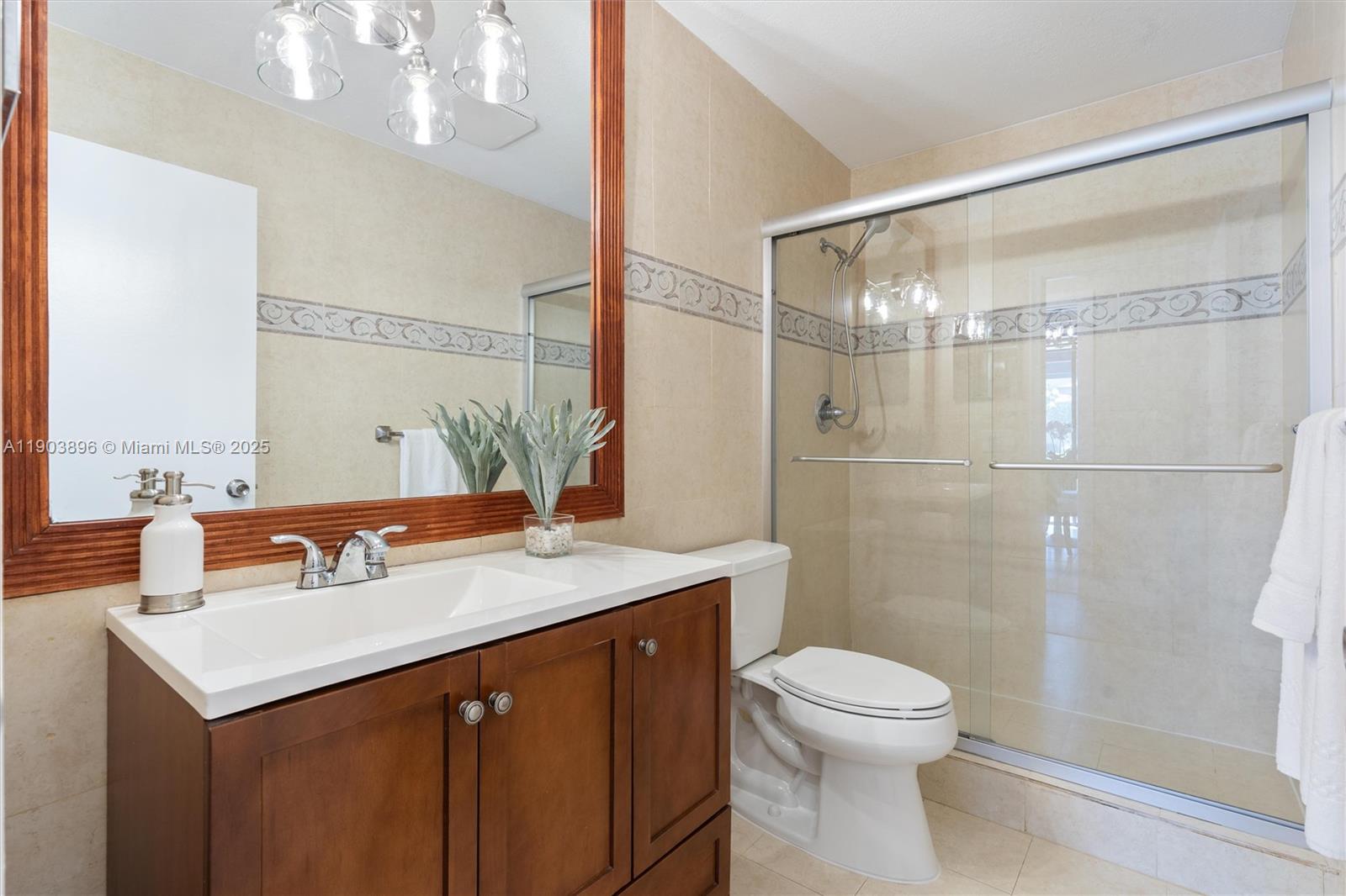 VILLAS AT WOODMONT TR 73 - Residential