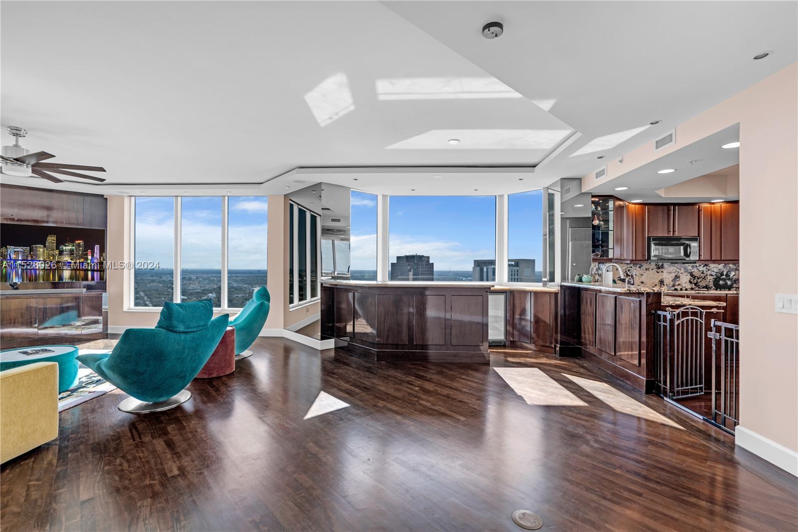 LAS OLAS GRAND CONDO - Residential